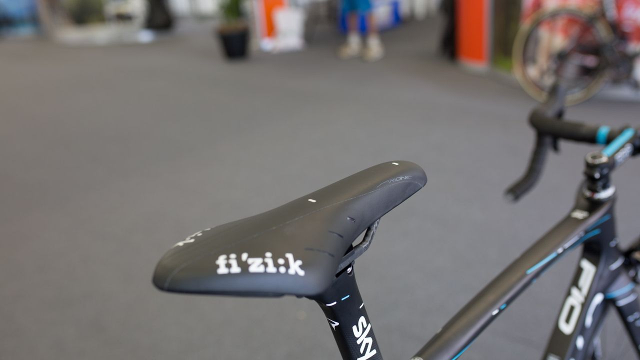Thomas' Fizik saddle is marked for ease of setup