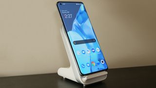 OnePlus 9 Pro on Warp Charge 50 wireless charger