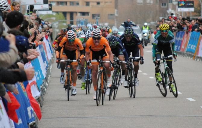Urtasun sprints...