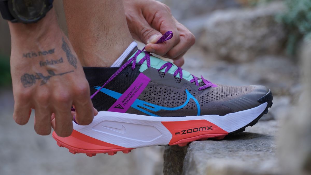Nike off white terra kiger ZoomX Zegama review - Zoom through long distances | T3