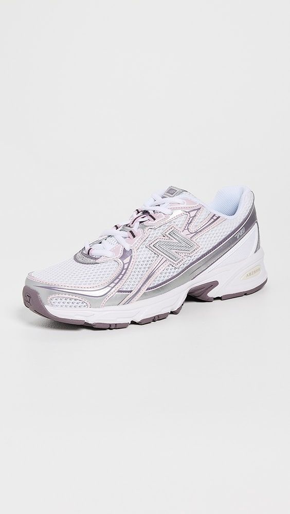 New Balance 740 Sneakers