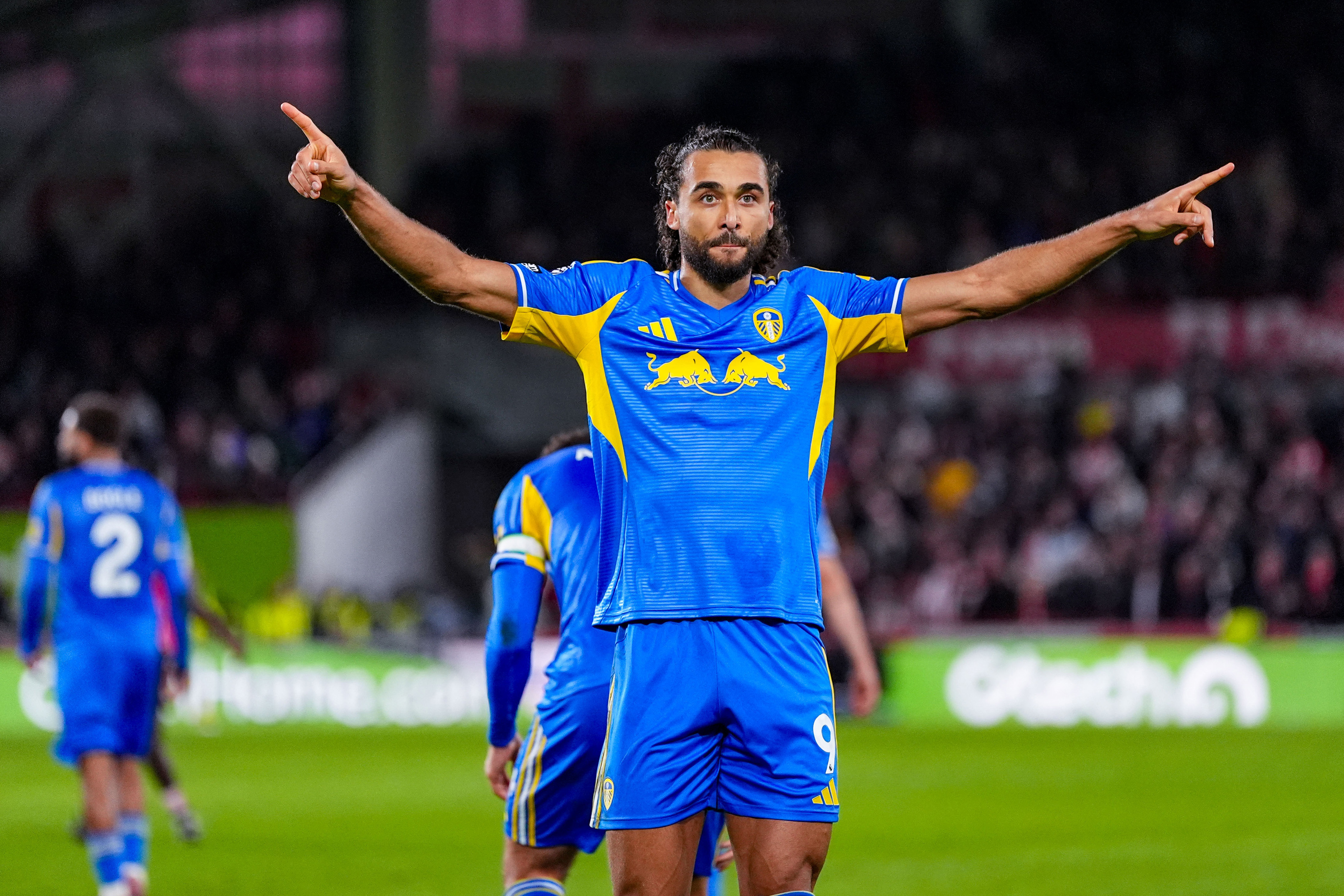 BRENTFORD, ENGLAND - DECEMBER 14: Dominic Calvert-Lewin of Leeds United scores the equaliser and celebrates during the Premier League match between Brentford and Leeds United at Gtech Community Stadium on December 14, 2025 in Brentford, England. (Photo by Malcolm Bryce/Leeds United via Getty Images)