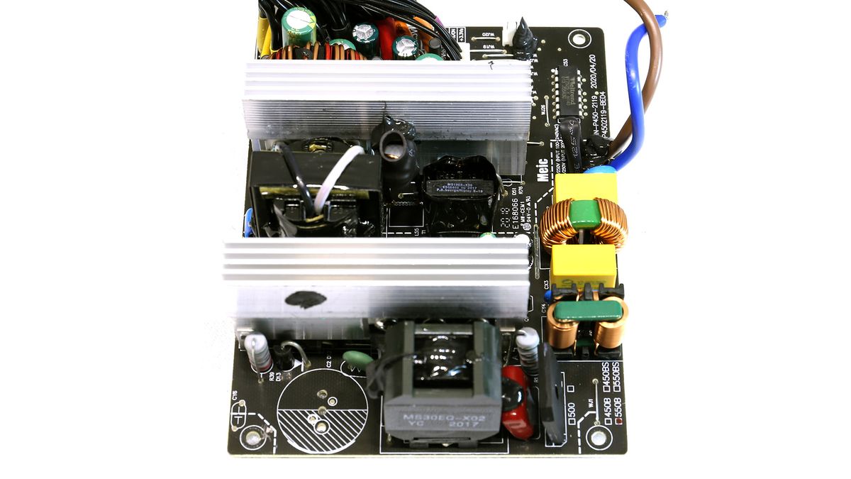 Gigabyte P550B