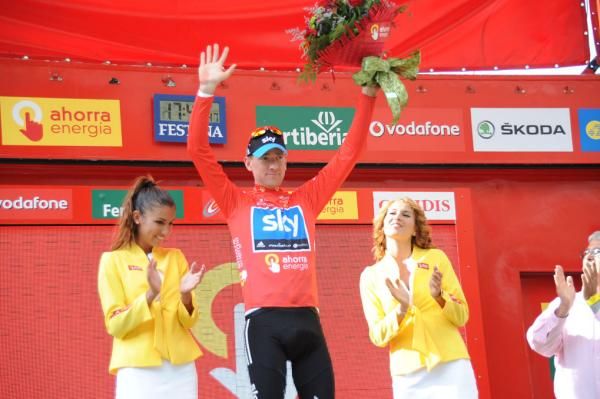 Bradley Wiggins (Sky) leads heading into the Vuelta's big weekend.