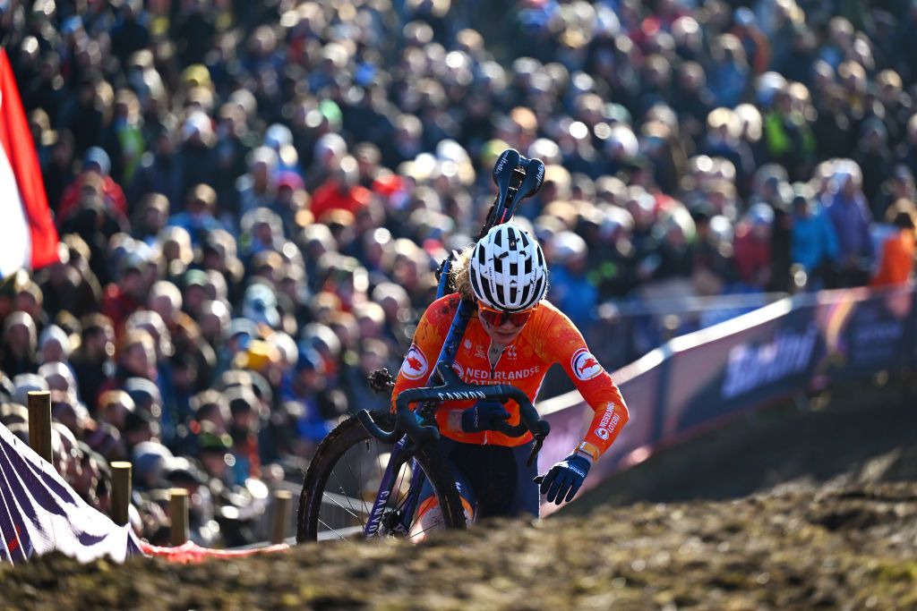 Puck Pieterse competes in the elite women&#039;s race at the UCI Cyclo-Cross World Championships 2025 