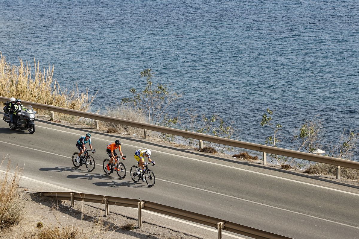 Clasica de Almeria 2022 - 35th Edition - El Ejido - Roquetas de Mar 188,2 km - 13/02/2022 - Lukas Postlberger (AUT - Bora - Hansgrohe) - Gilles De Wilde (BEL - Sport Vlaanderen - Baloise) - Xabier Mikel Azparren (ESP - Euskaltel - Euskadi) - photo Luis Angel Gomez/SprintCyclingAgency&Acirc;&copy;2022