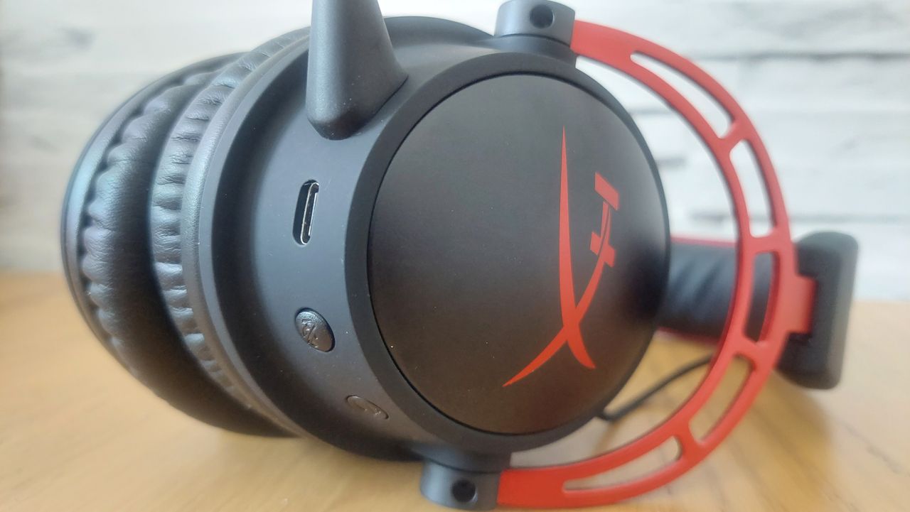 HyperX Cloud Alpha Wireless review
