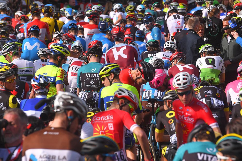 The peloton line up for 2018 Paris-Roubaix