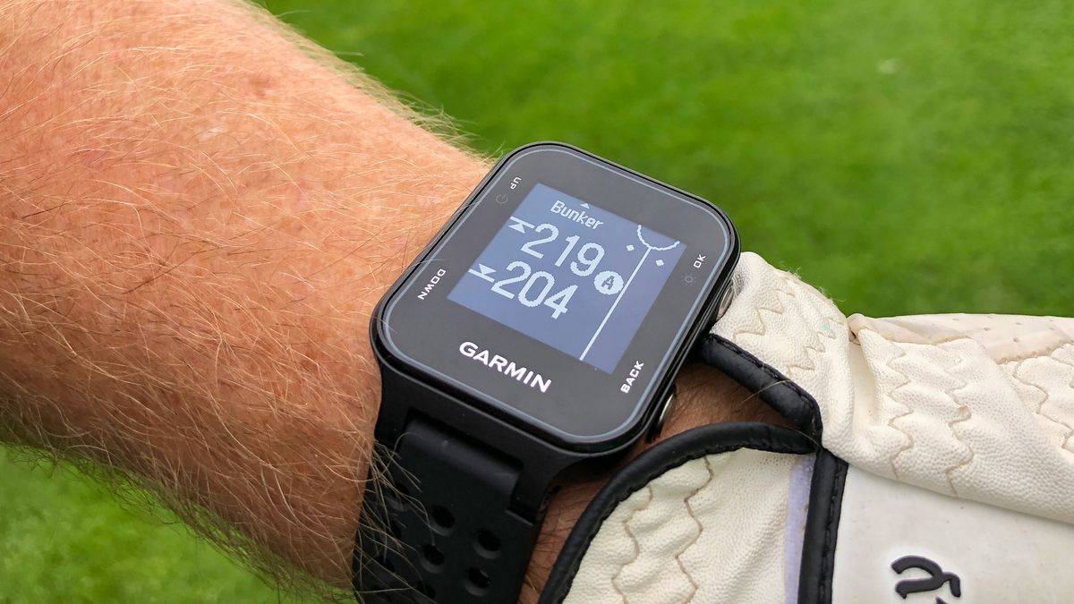 Garmin Approach S20 Review The Best Golf Watch Under 200 Tom's Guide
