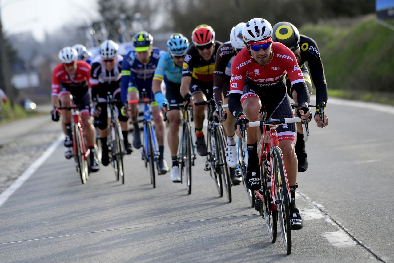 Fabio Felline setting the tempo at the Omloop Het Nieuwsblad