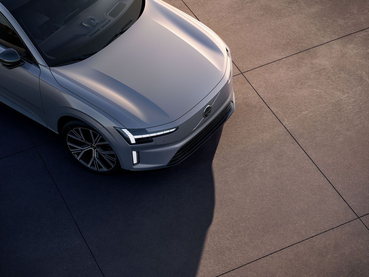 Images of the new Volvo ES90