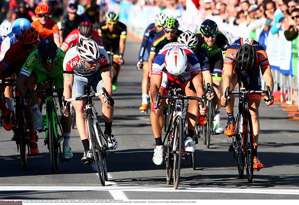 The stage 3 sprint to the finish line in Crevalcore