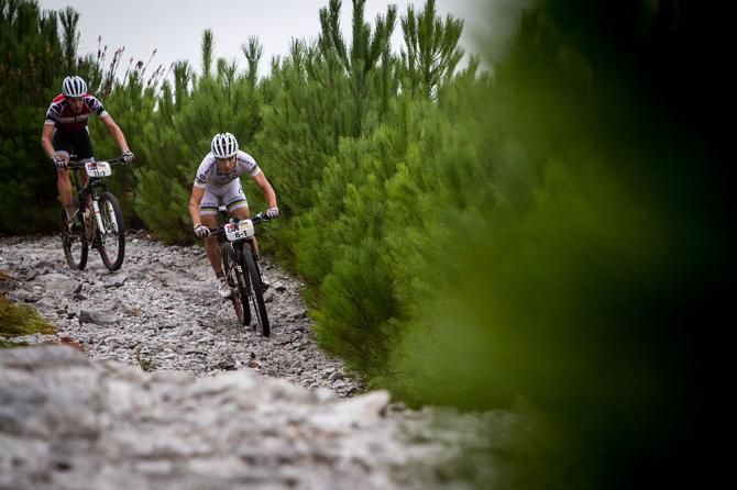 Nino Schurter of Scott-Odlo MTB Racing and Matthys Beukes of Scott Factory Racing during the final stage