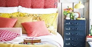 bedroom with yellow summer bedding