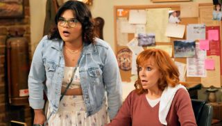 Belissa Escobedo as Isabella and Reba McEntire as Bobbie on Happy&#039;s Place.