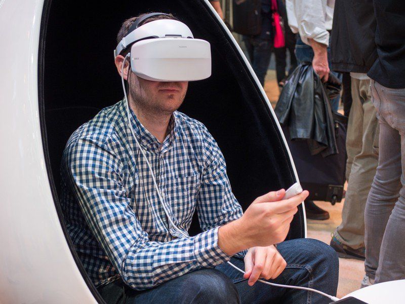 Huawei VR2 headset