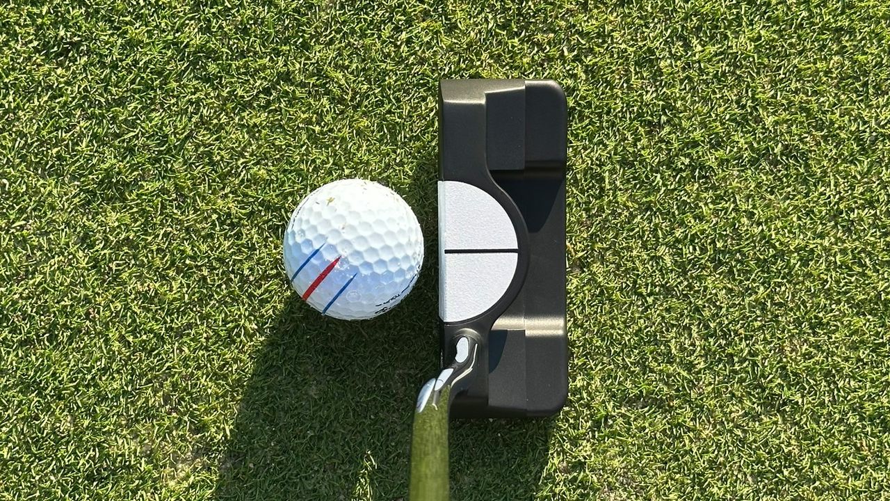 Odyssey Ai-Dual &frac12; Ball Double Wide Putter