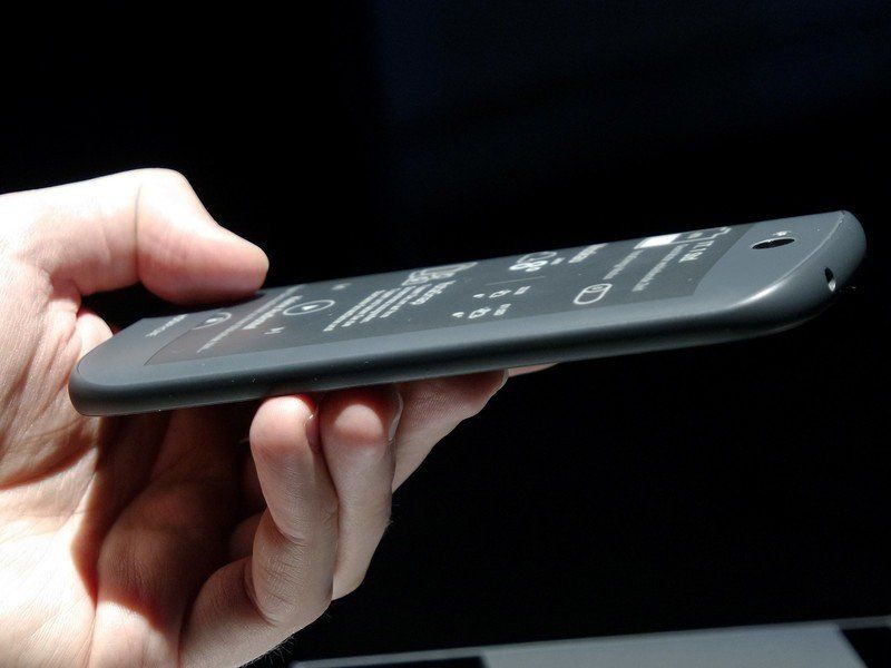 YotaPhone 2