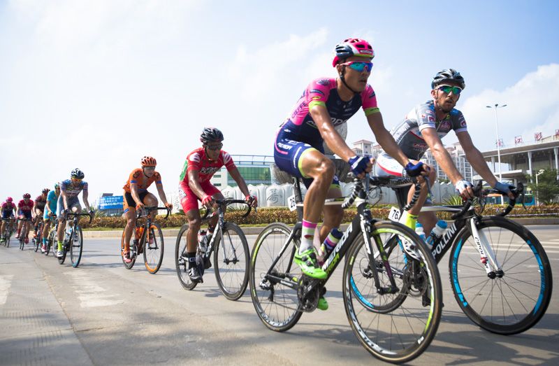Action from stage 5 at the 2015 Tour of Hainan