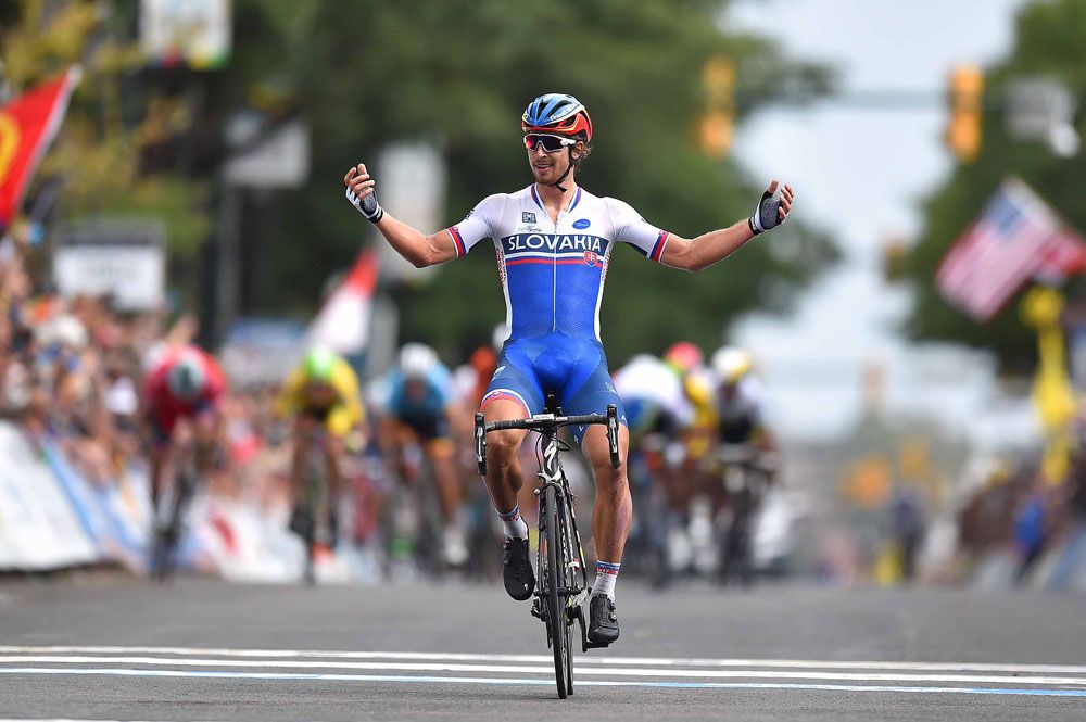 Peter Sagan (Slovakia) solos to win 2015 World Championship