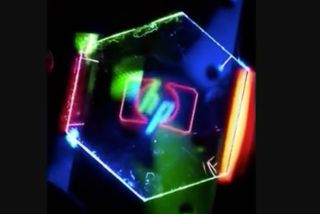 Researchers from Hewlett-Packard Laboratories have developed holographic display technology for mobile devices. The images are not only three-dimensional but show objects from different angles.