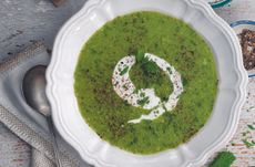 Slimming World's green pea and mint soup
