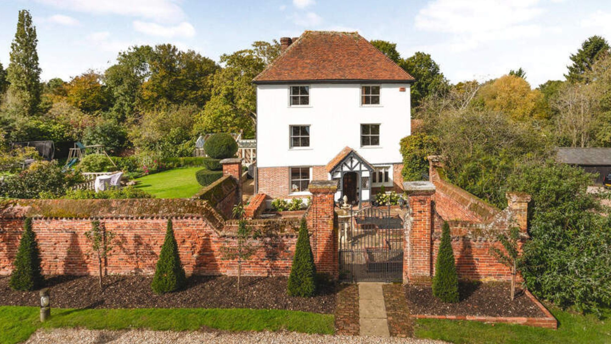 Hertfordshire property with orchard