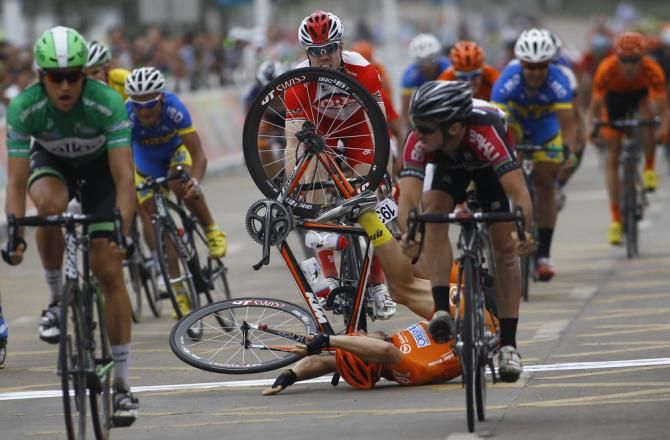 A crash marred the sprint on the final Tour of Hainan stage