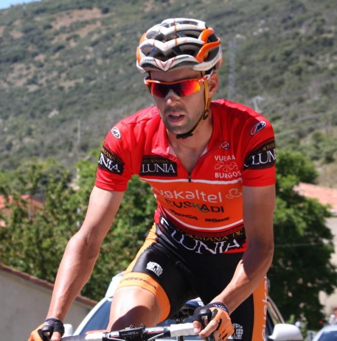 Jorge Azanza (Euskaltel), wearing the Mountains jersey