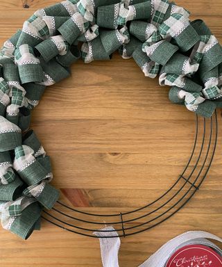 DIY Ribbon wreath