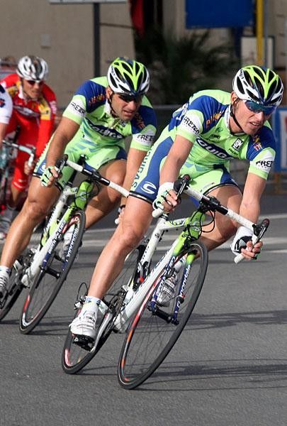 Valerio Agnoli (Liquigas)in front.