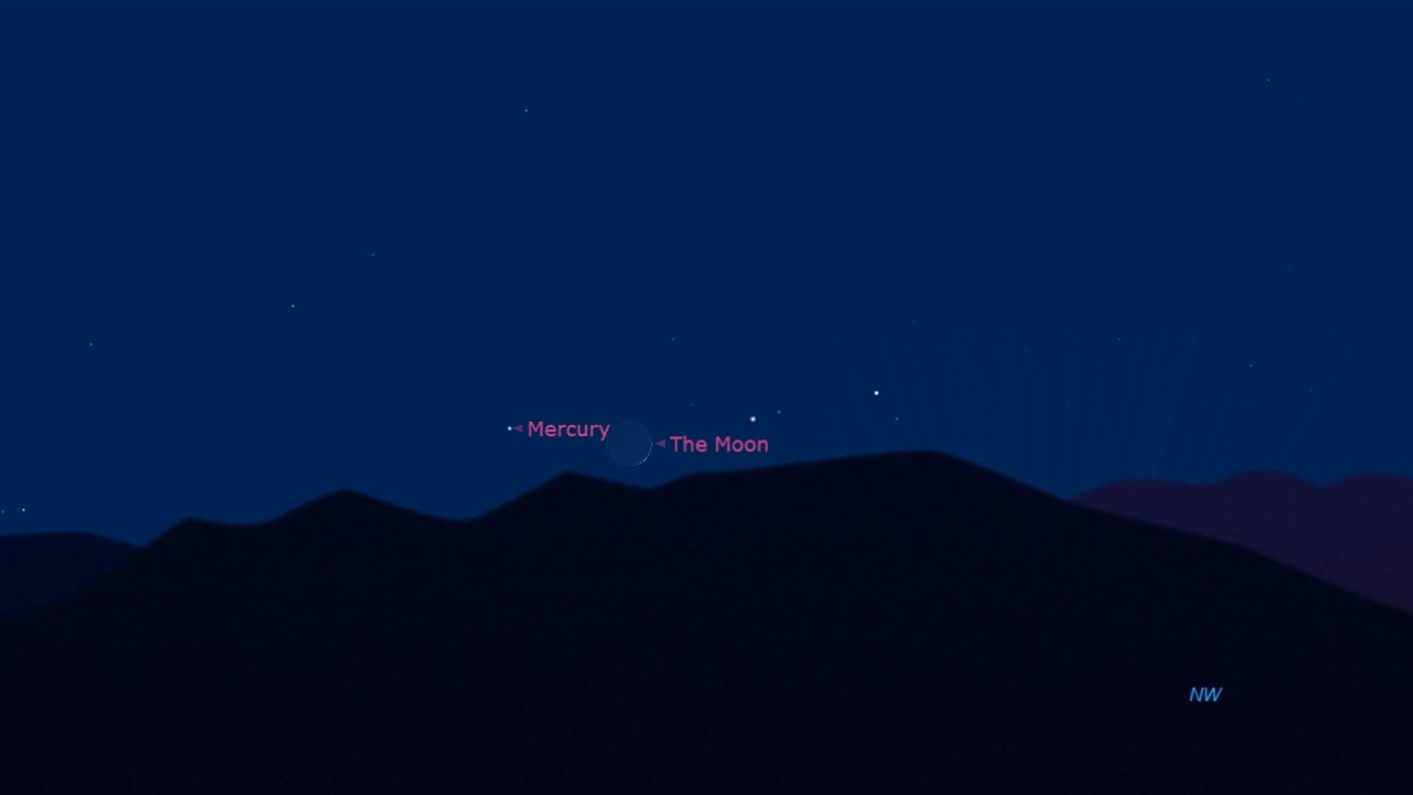 Una ilustración del cielo nocturno que muestra la luna junto a un orbe brillante etiquetado como 'Mercurio'