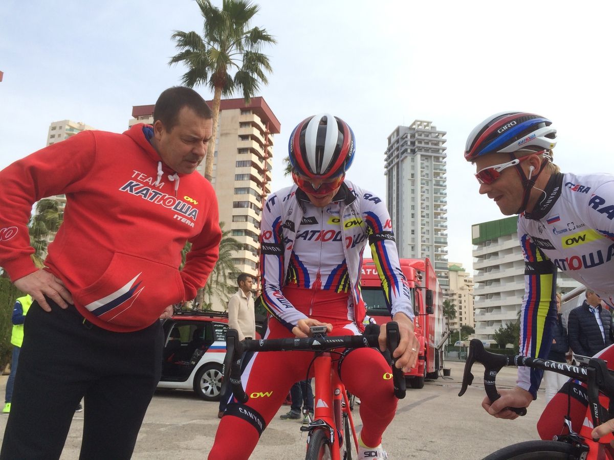 Ilnur Zakarin checks his Quarq powermeter