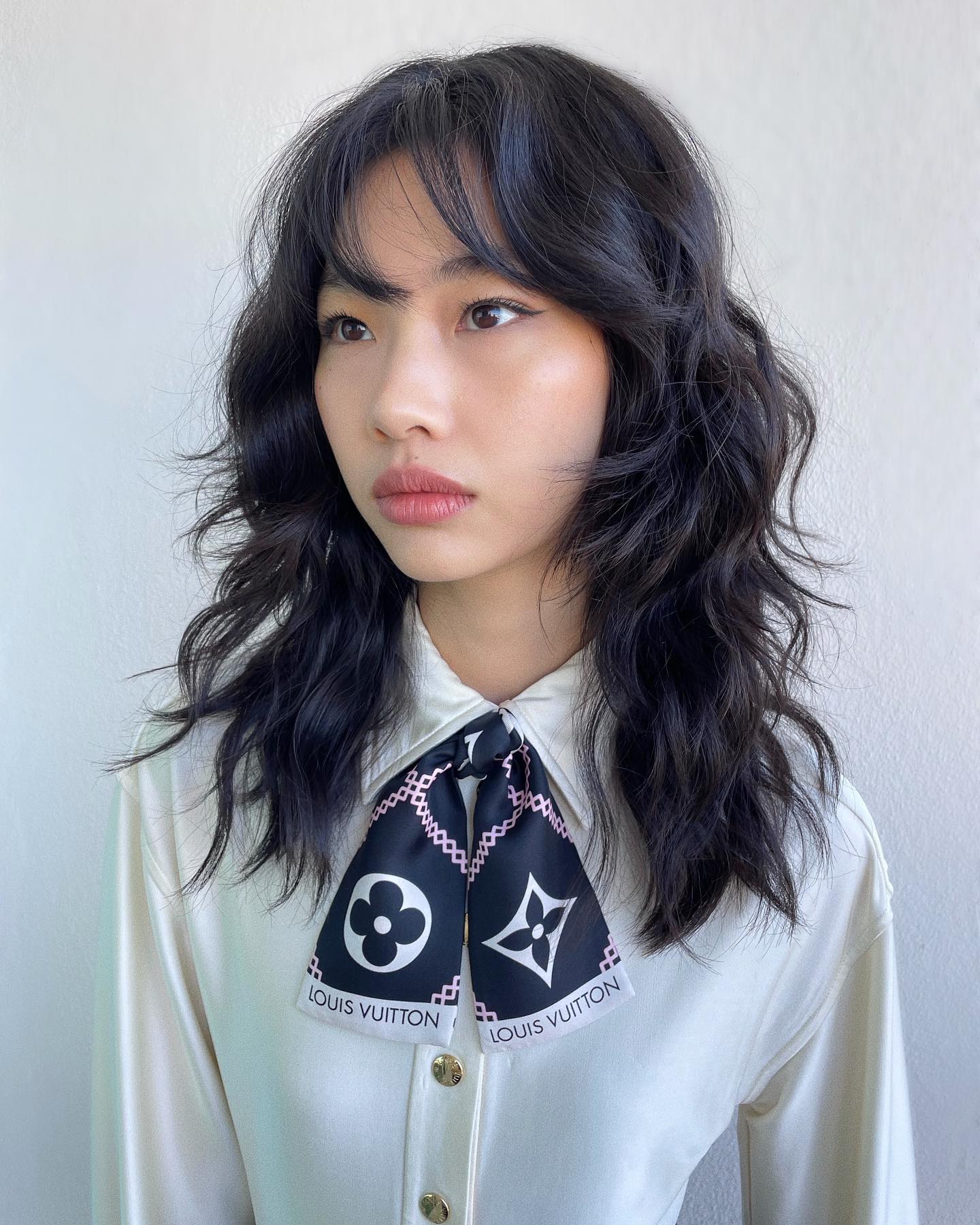 Hoyeon with layered shag hairstyle