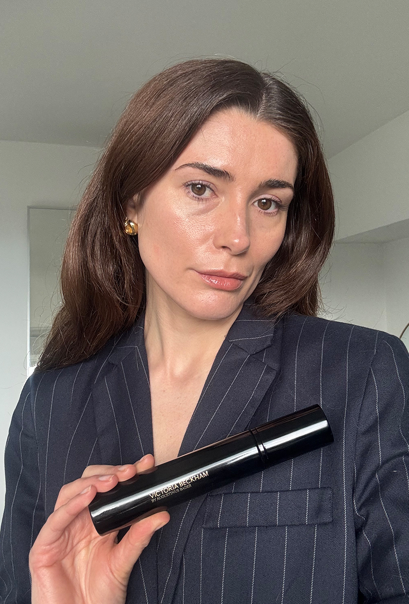 Eleanor using Victoria Beckham Beauty illuminator