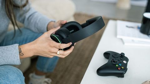 pulse 3d wireless headset on xbox