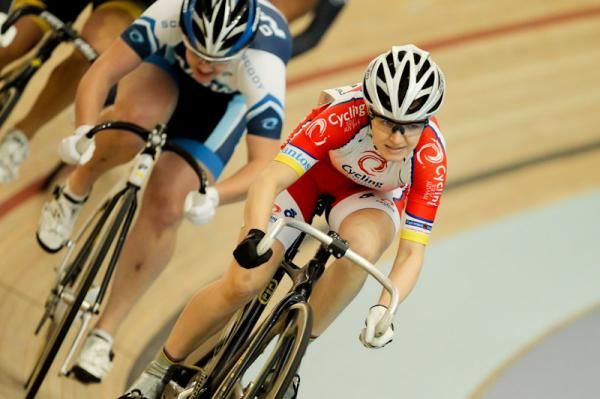 Rikki Belder (SA) wins the womens repecharge.