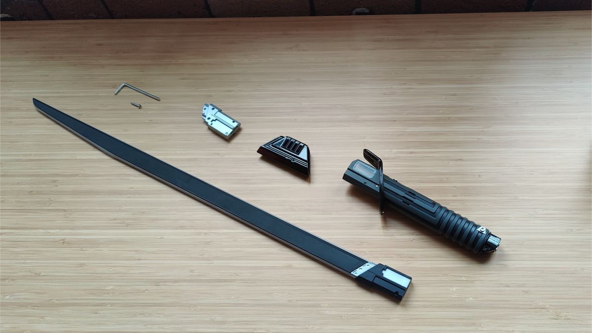 The Black Series Mandalorian Darksaber Force FX Elite Lightsaber