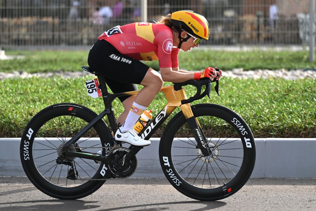 ABU DHABI BREAKWATER UNITED ARAB EMIRATES FEBRUARY 09 Elinor Barker of Great Britain and Team UnoX Mobility attacks during the 3rd UAE Tour Women Stage 4 a 127km stage from Abu Dhabi Fatima Bint Mubarak Ladies Academy to Abu Dhabi Breakwater UCIWWT on February 09 2025 in Abu Dhabi Breakwater United Arab Emirates Photo by Tim de WaeleGetty Images