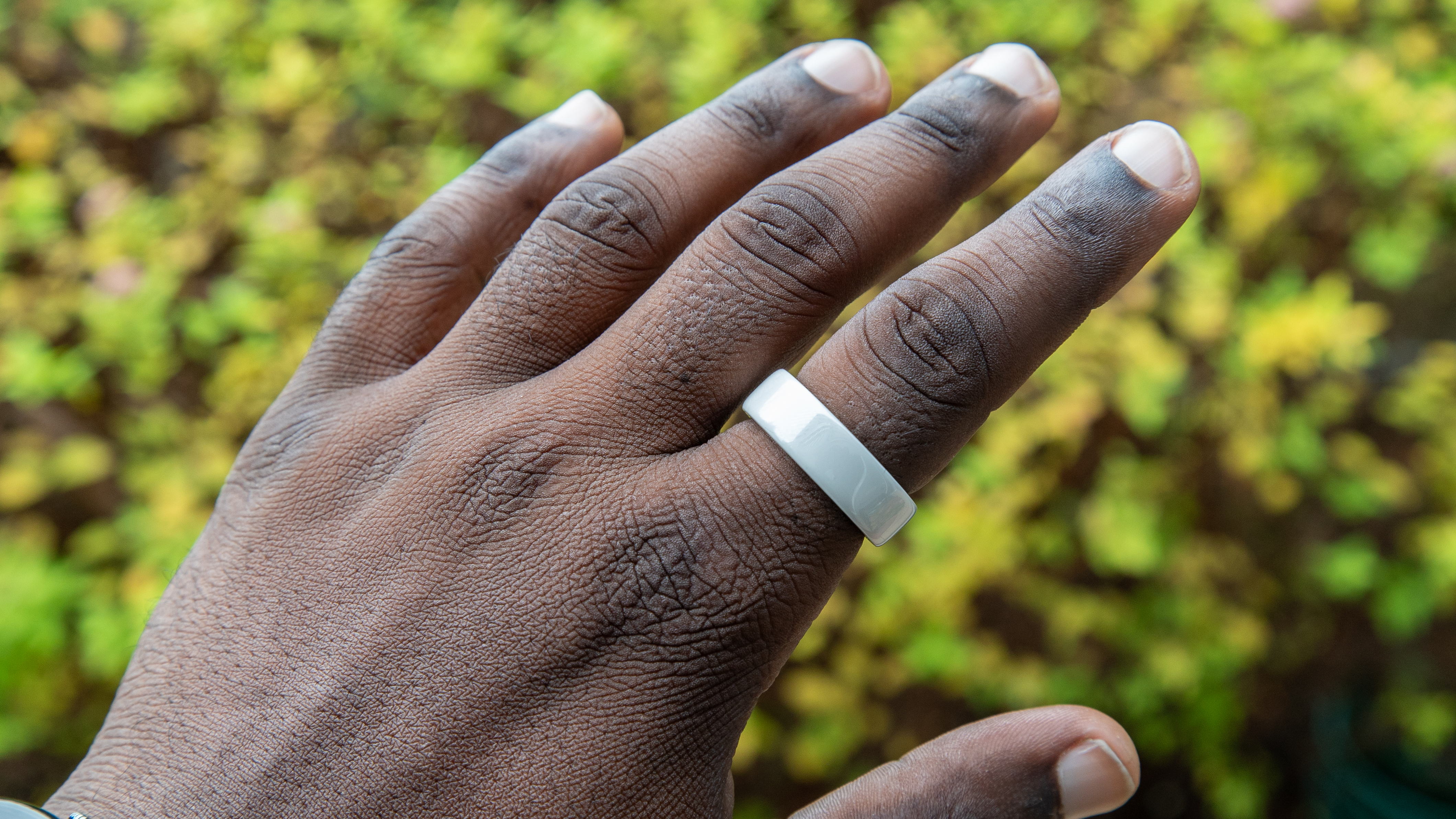 Wearing the Oura Ring 4 Ceramic