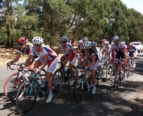 Bridie O'Donnell (right) attacked the lead group with two laps remaining.