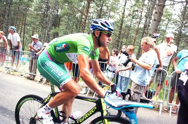 Alessandro Petacchi (Lampre - Farnese Vini) started the day in green, but would surrender the jersey to Thor Hushovd.