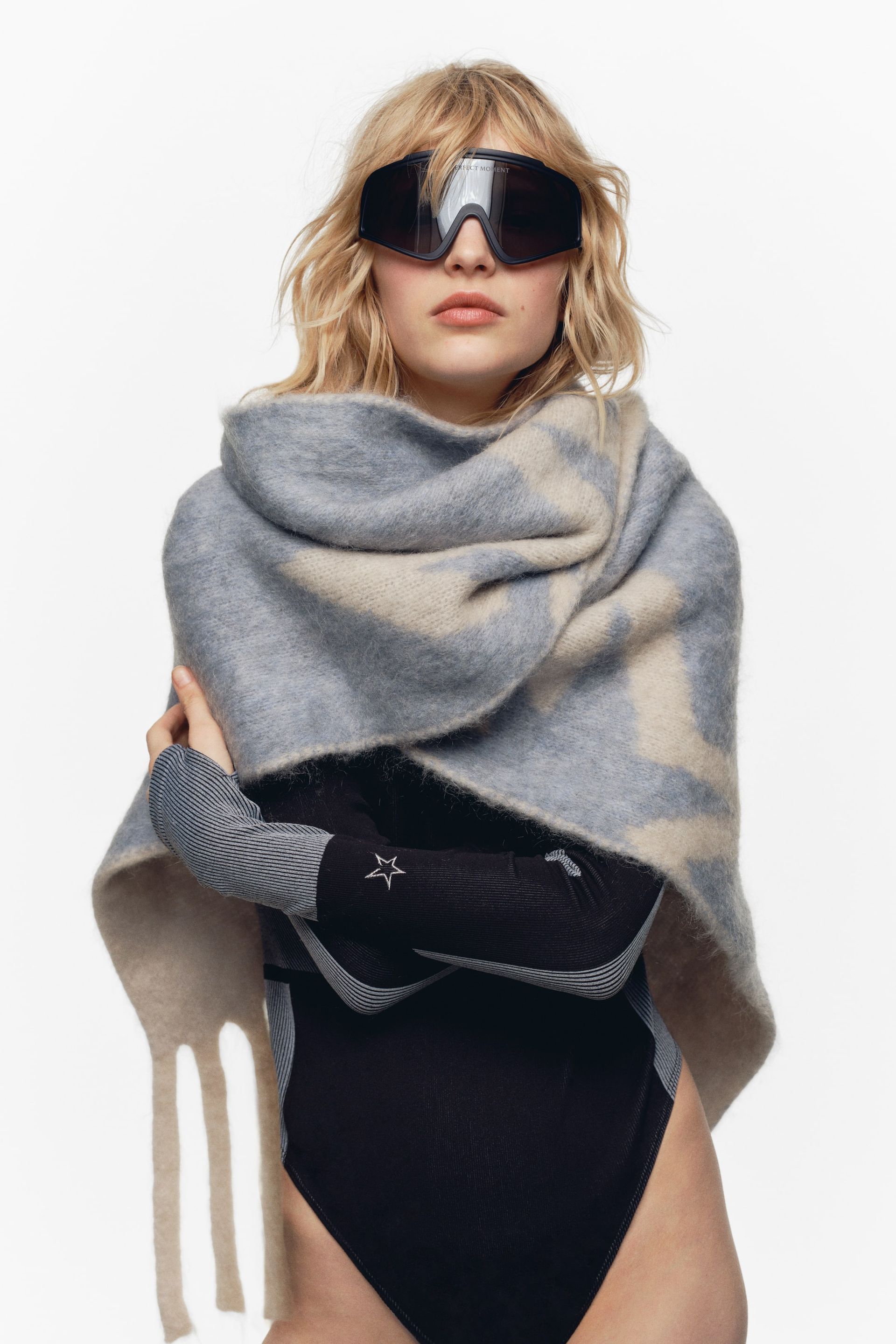 Mohair-Blend Scarf - Light Blue/cream