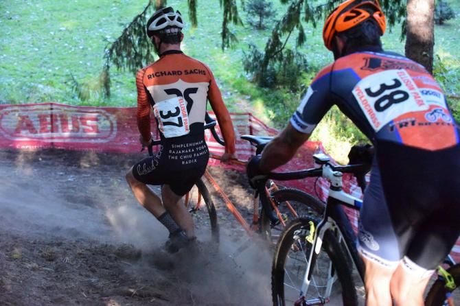 Dan Timmerman (House Industries) leading down a dusty descent
