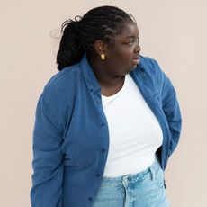 An image of @abimarvel wearing one of the best in-between season items.