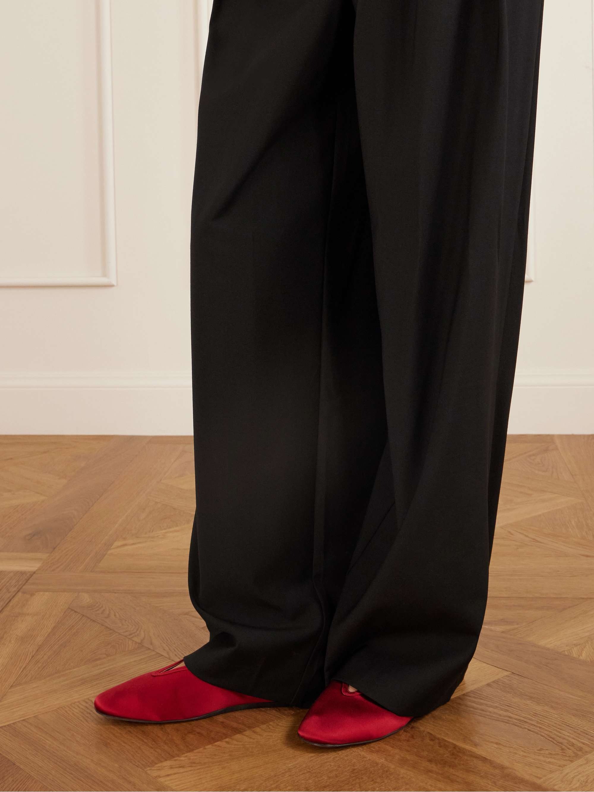 Le Monde Beryl, Luna satin ballet flats