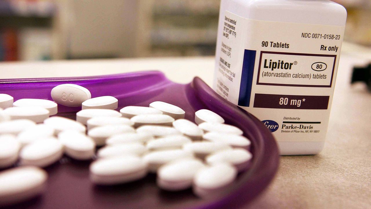 Lipitor pills