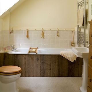 bathroom with bathtub