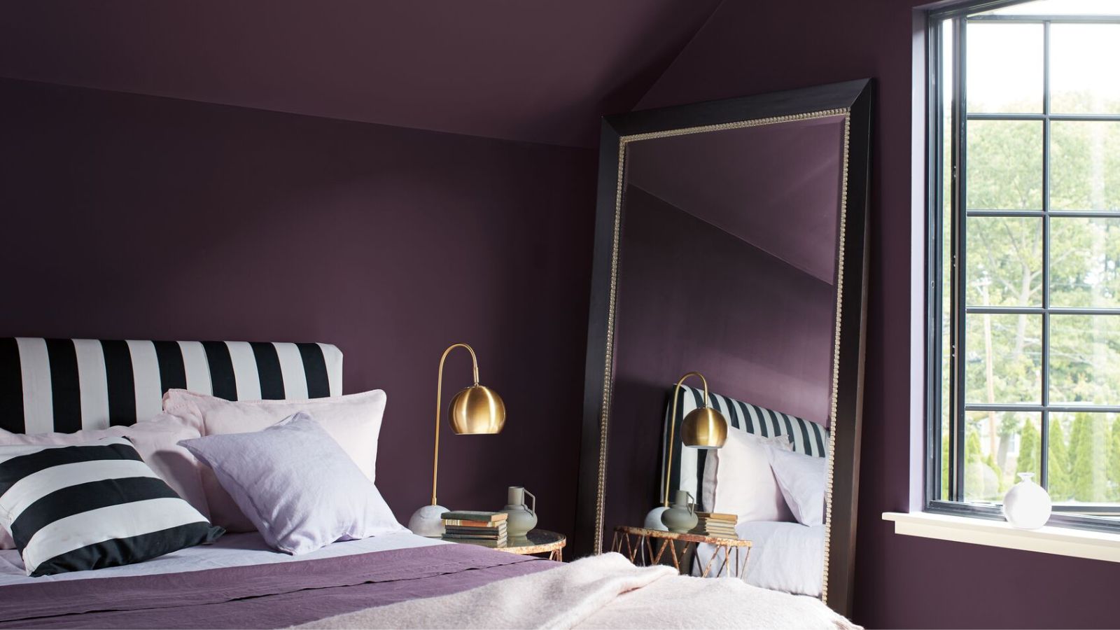 5 rooms that prove color drenching your bedroom is a good idea