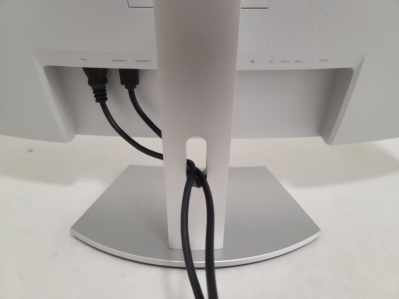 Dell S3221QS